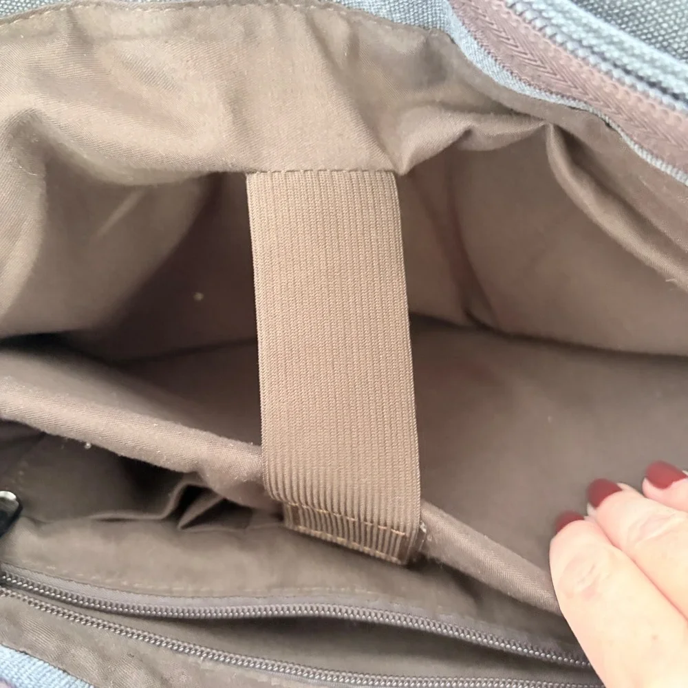 RAUUD canvas messenger